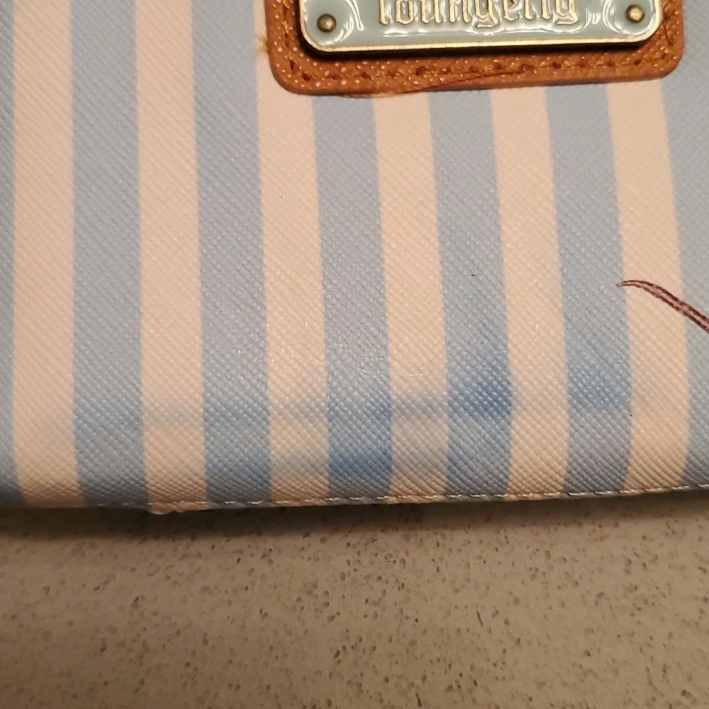 Disney Loungefly Wallet - Dumbo Stripes Brand New - Picture 8 of 9